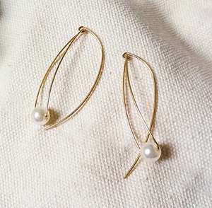 Slim pearl pierce (スリム パールピアス)