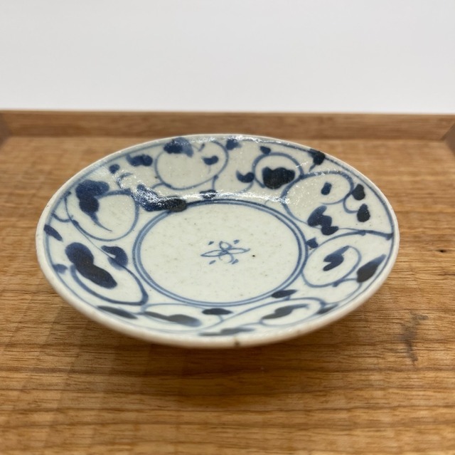 『吉田崇昭』染付絵替わり小皿　2110200711588B