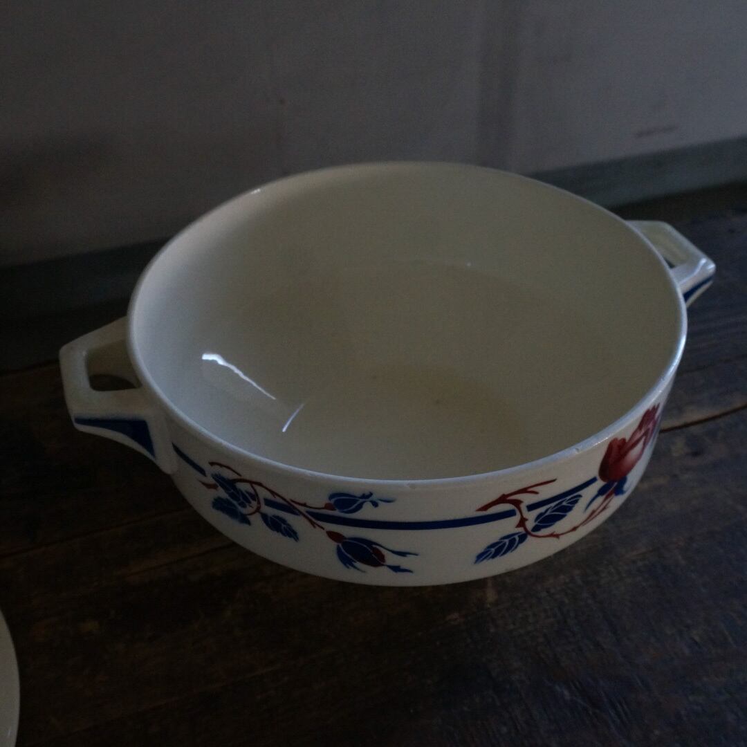 古いフランスの陶器スーピエール