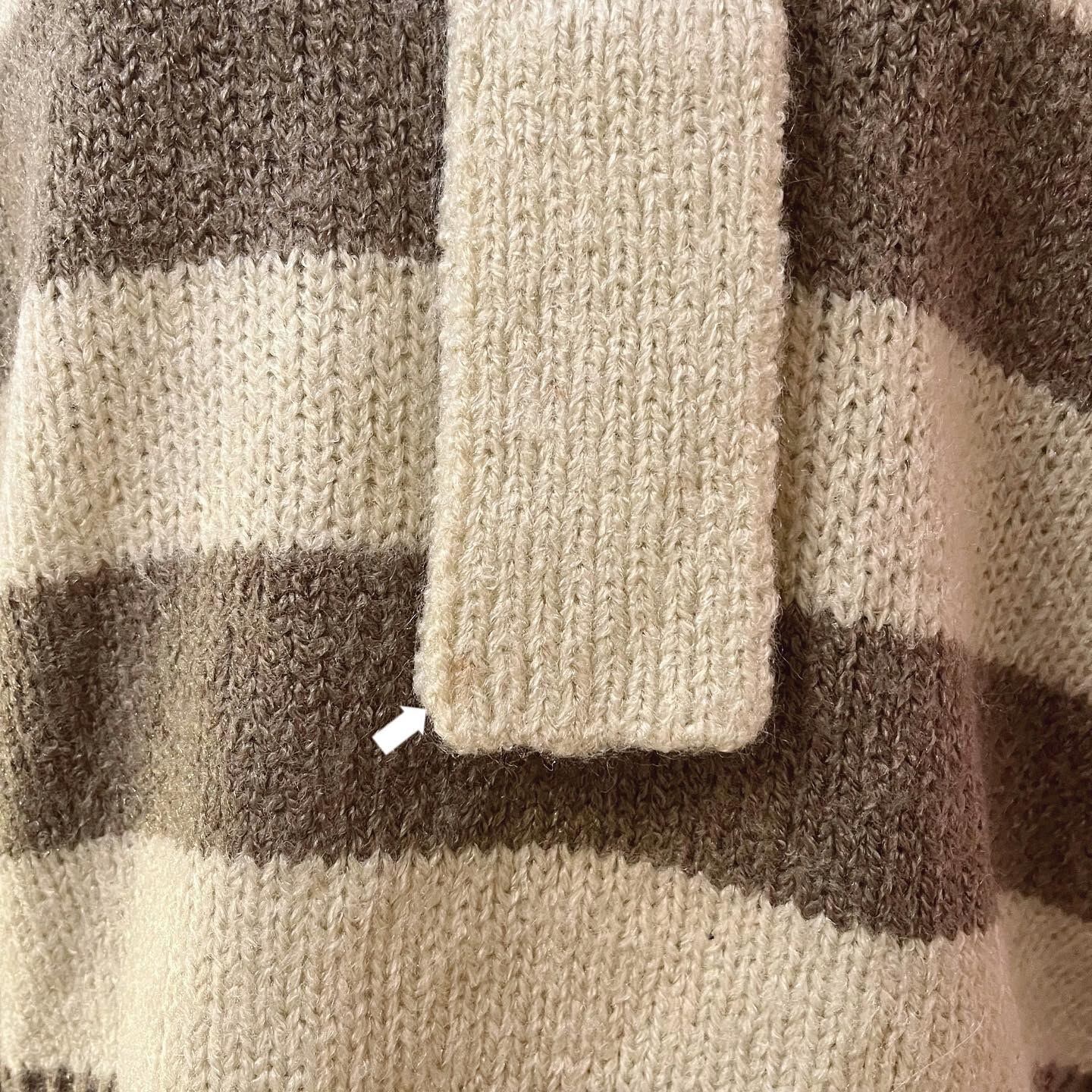 khaki cream border necktie sweater