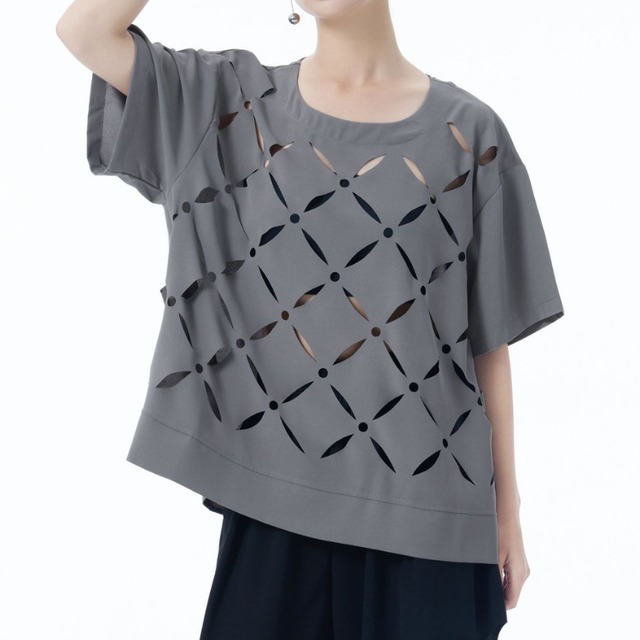 幾何カットワークデザイン ルーズシルエットTシャツ◆2col R01526