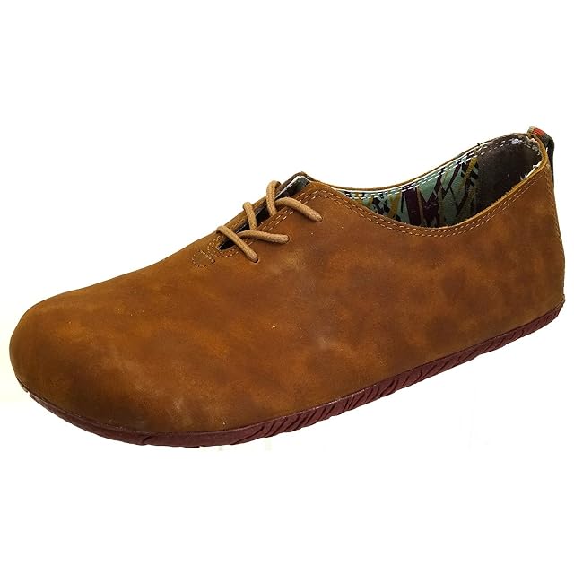 CLARKS Wallabee 