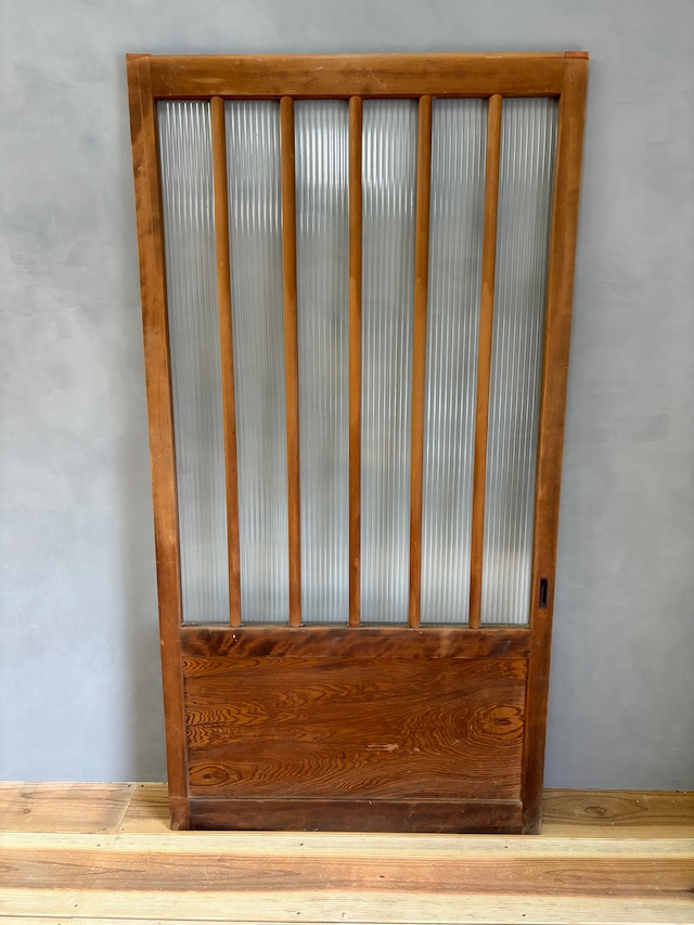 st72 【古建具】モールガラス玄関戸 引手右