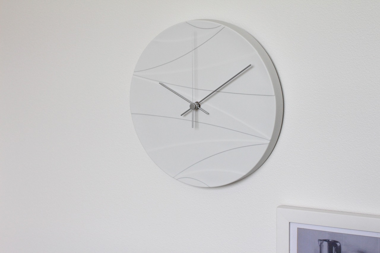 CLOUDED MOON　クラウディド ムーン　ウォールクロック