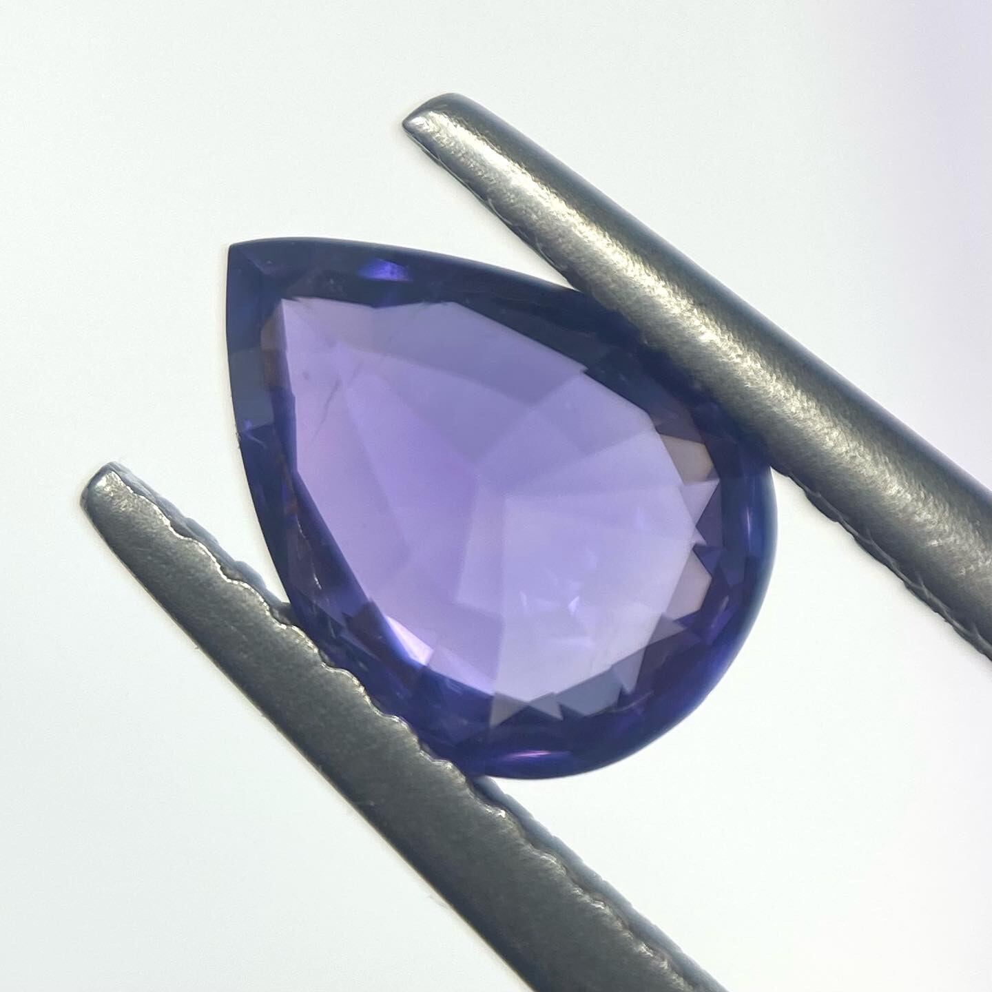 鉱山主ファミリー直仕入 非加熱パープルサファイア