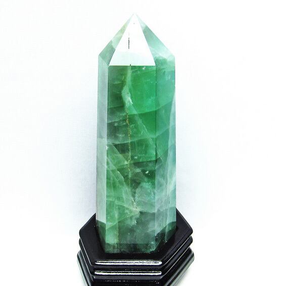 1.7Kg フローライト 原石 六角柱 蛍石 台座付属 152-1589