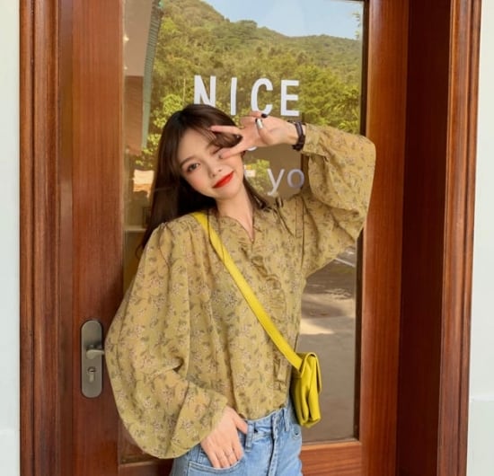 ブラウス レディース 花柄 長袖 トップス シャツ 秋 レトロ 透け感