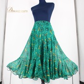 社交ダンス 衣装 スタンダード スカート レッスンウェア 女性用 レディース オールシーズン 緑 黒 ICHIOKU イチオク グリーン系 花柄 緑系 スカート 花柄デザイン 社交ダンス服 レッスン用 ストレッチ サイズ調整可能 軽量 ポリエステル製 おしゃれ ダンス衣装 フェミニン系 カジュアル 簡単コーデ 72cm丈 33cmウエスト