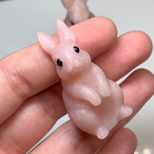 7.ピンクオパールうさぎ・インテリア