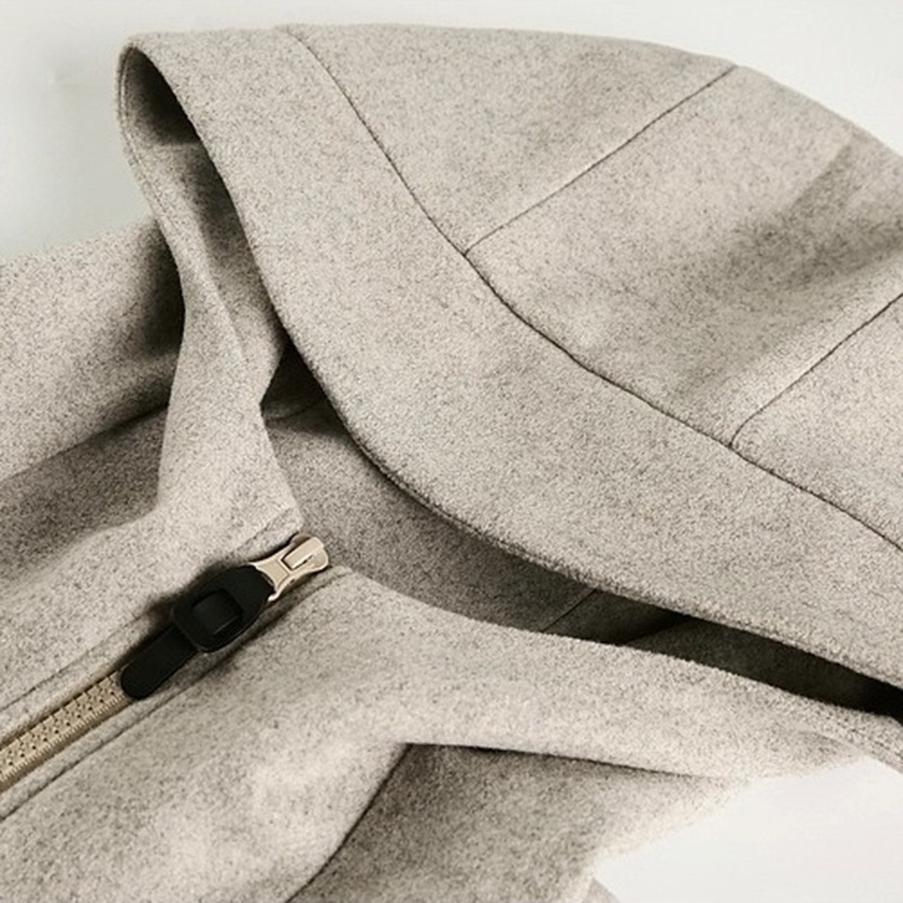 Zip-up hip-length hooded jacket ◇2color H0981