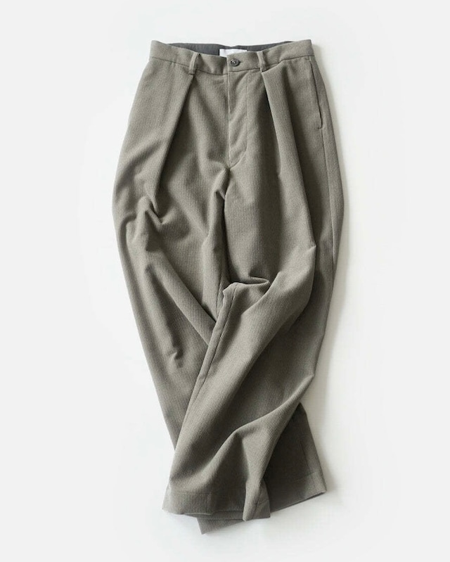 itochi - Wool & Cashmere Corduroy Tuck Slacks ：Midnight｜先染めネイビー／尾州×遠州／裏地付