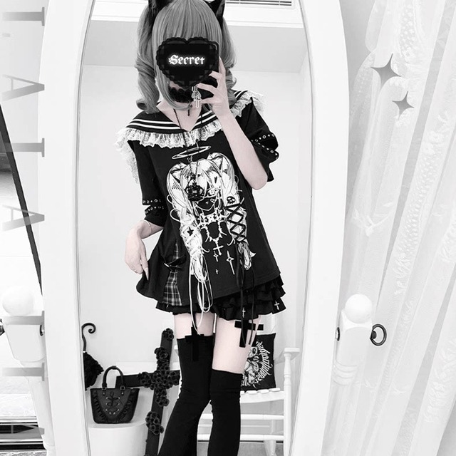 メンヘラ・ぴえん系 地雷系セーラー風 Tシャツ ｜天使と悪魔
