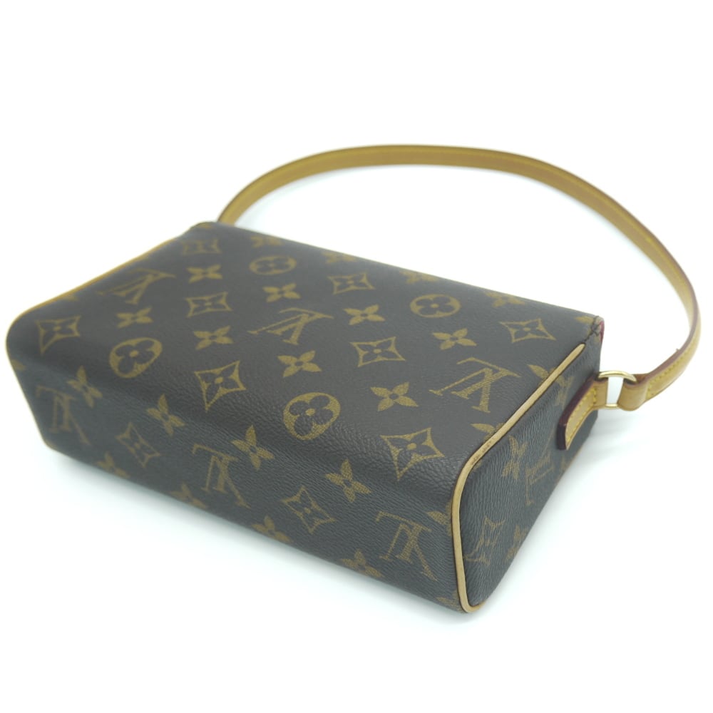 レディースLOUIS VUITTON　ルイヴィトン　レシタル　M51900　モノグラム　ブラウン　ハンドバッグ　レディース　シンプル　ギフト　プレゼント包装可松前R56店