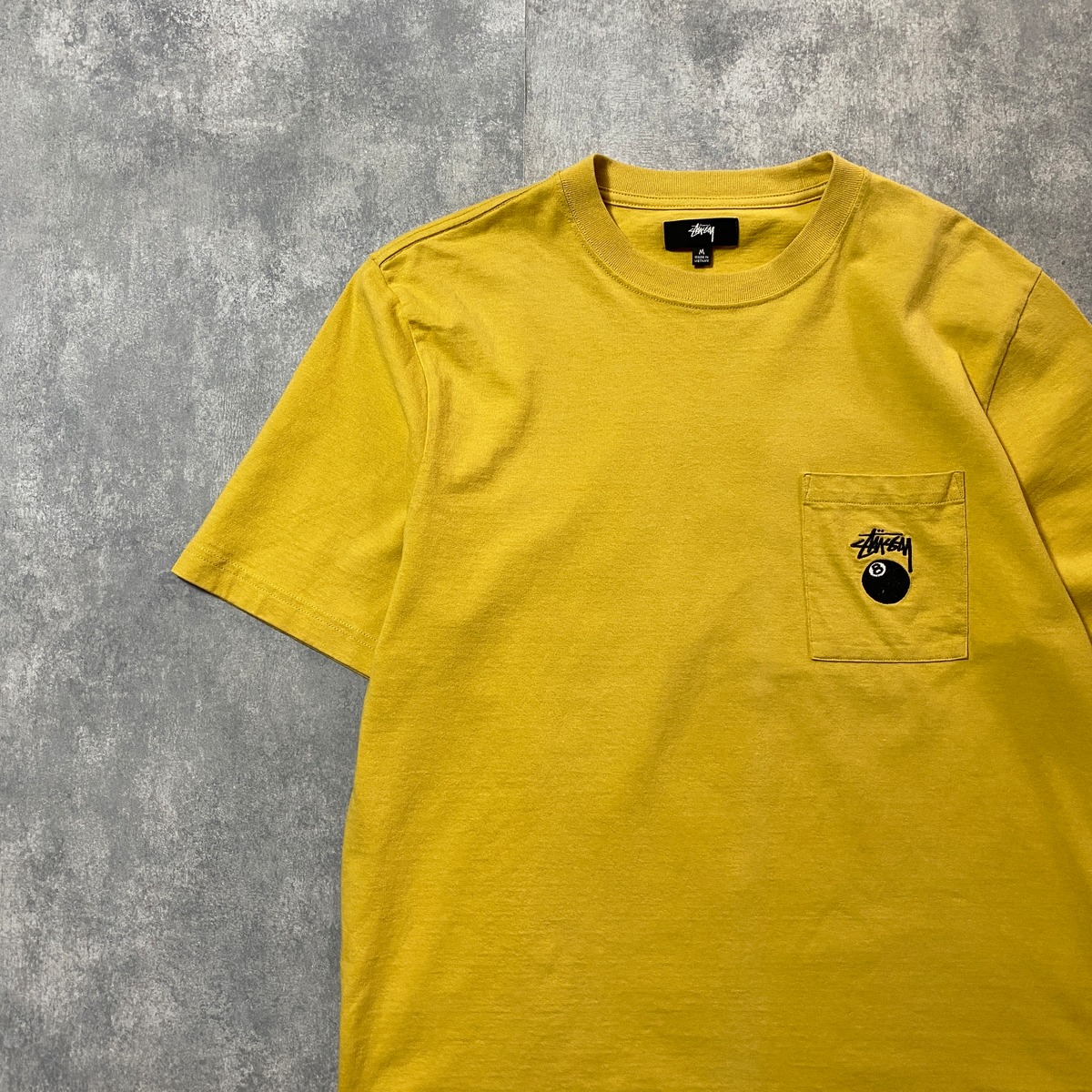 stussy ステューシー 8ボール 刺繍ワンポイント マスタードイエロー T 