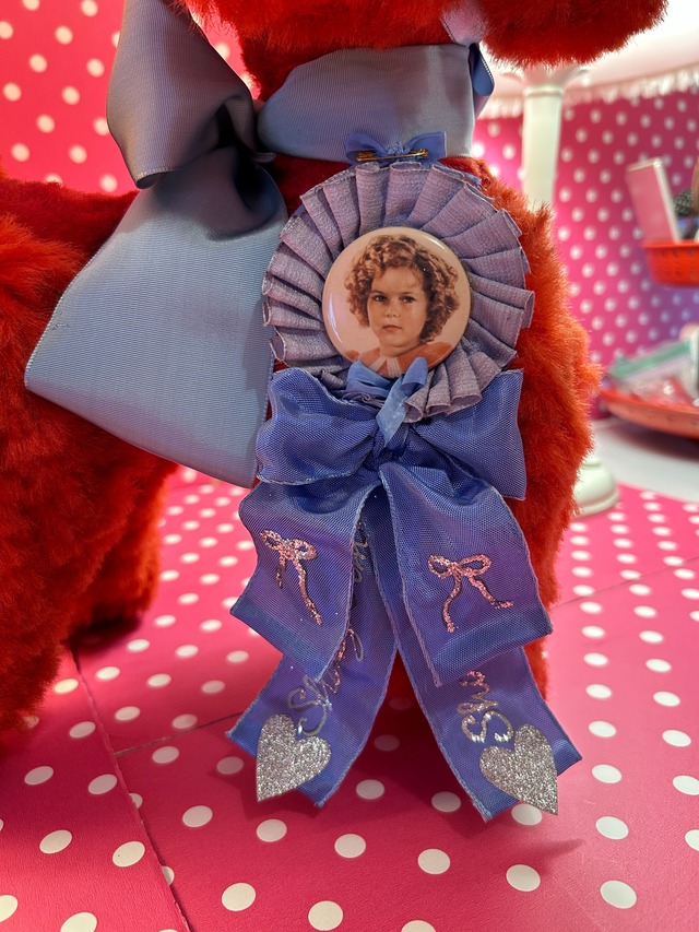 赤いヴィンテージプードル (250505)