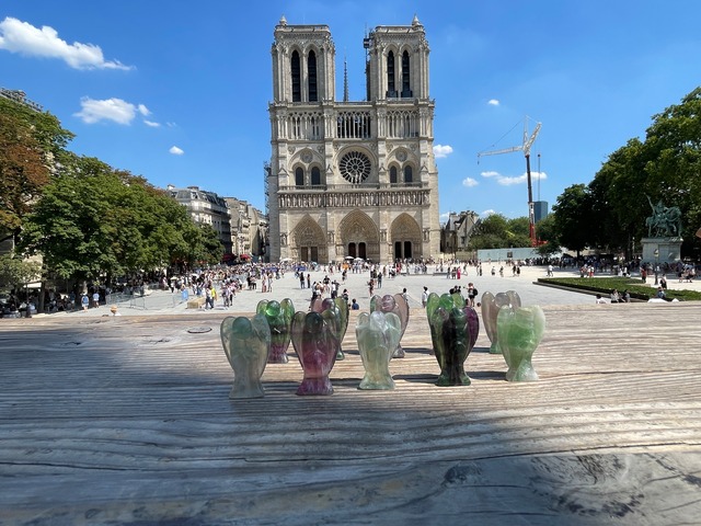 【ノートルダム大聖堂にてアチューメント】【超美石】フローライト　天使　NO.1