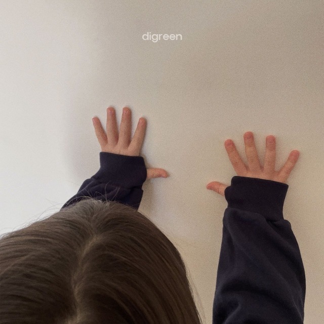 【即納】finger hole sweatshirt/ digreen kids