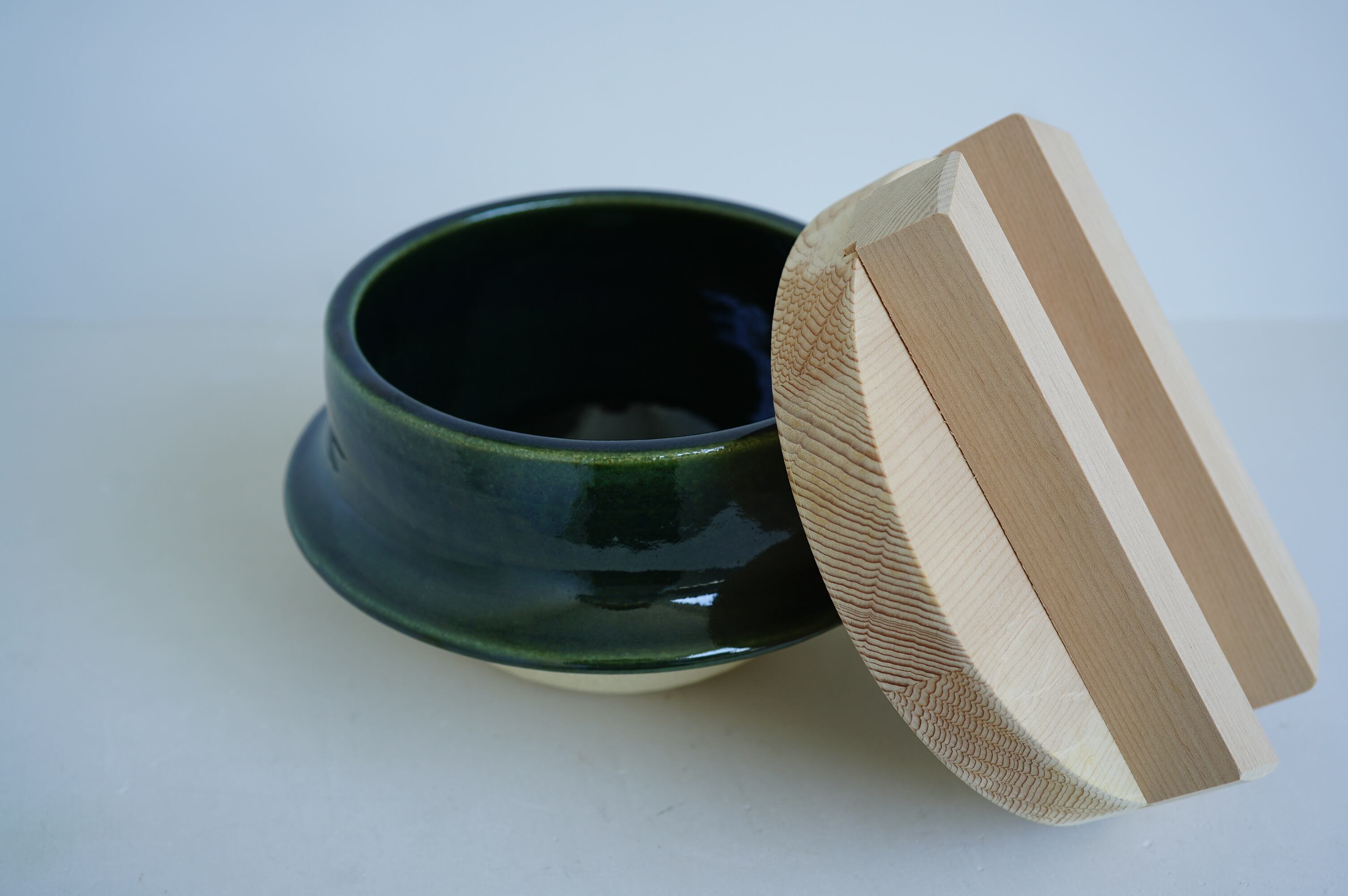 土楽釜 羽釜 2合炊き 緑 旧デザイン 羽釜土鍋 – マルラボ