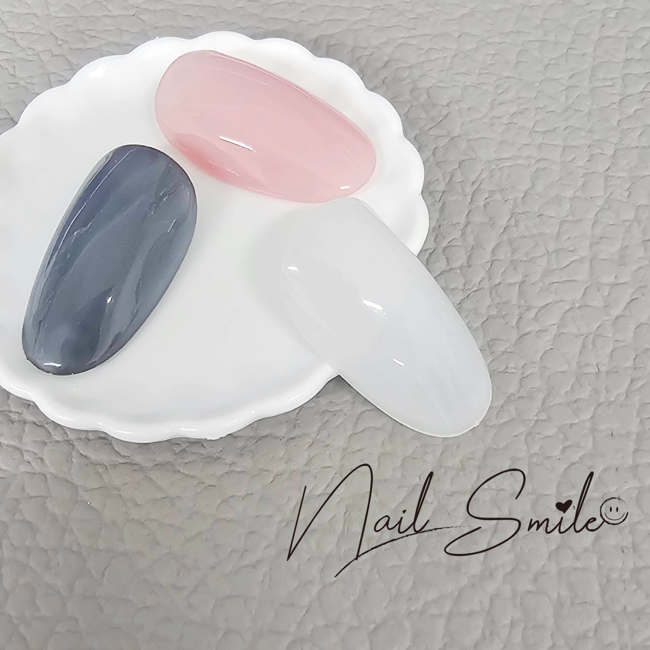 ミルキートップジェル(ノンワイプ)ボトルタイプ | Nail Shop Nail