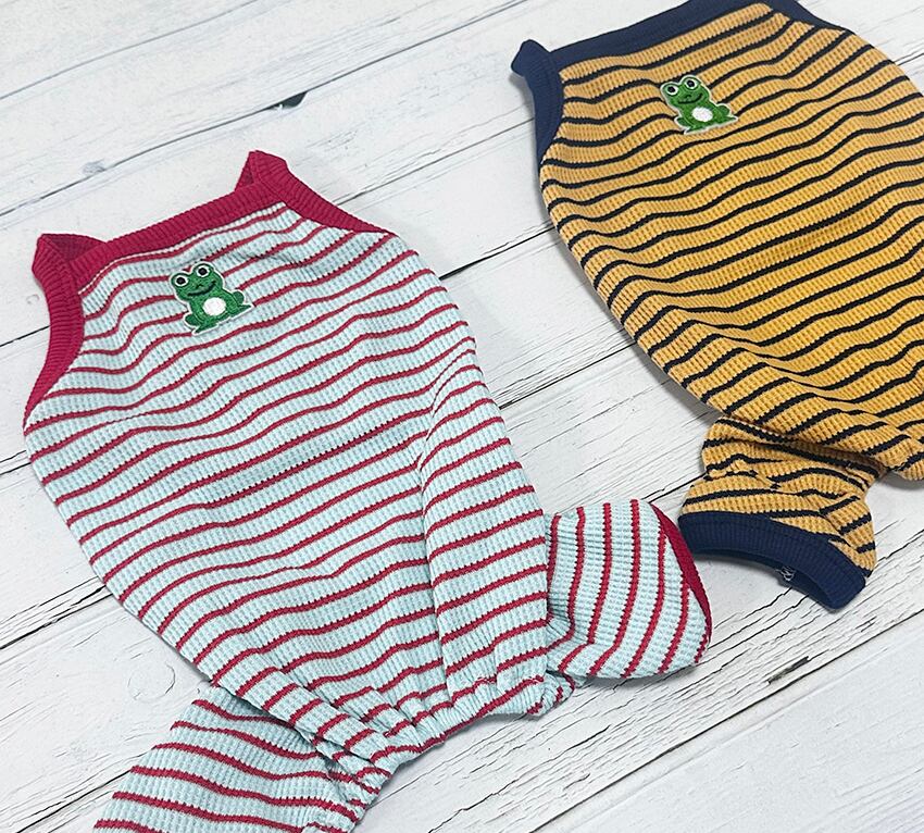 frog patch striped all in one S ~ XL 2color / 犬服 ボーダー オールイン  夏 袖なし 可愛い 犬の服 ドッグウェア 韓国 ペット ワンコ服 小型犬 中型犬 猫 ロンパース ストレッチ素材 tsu47