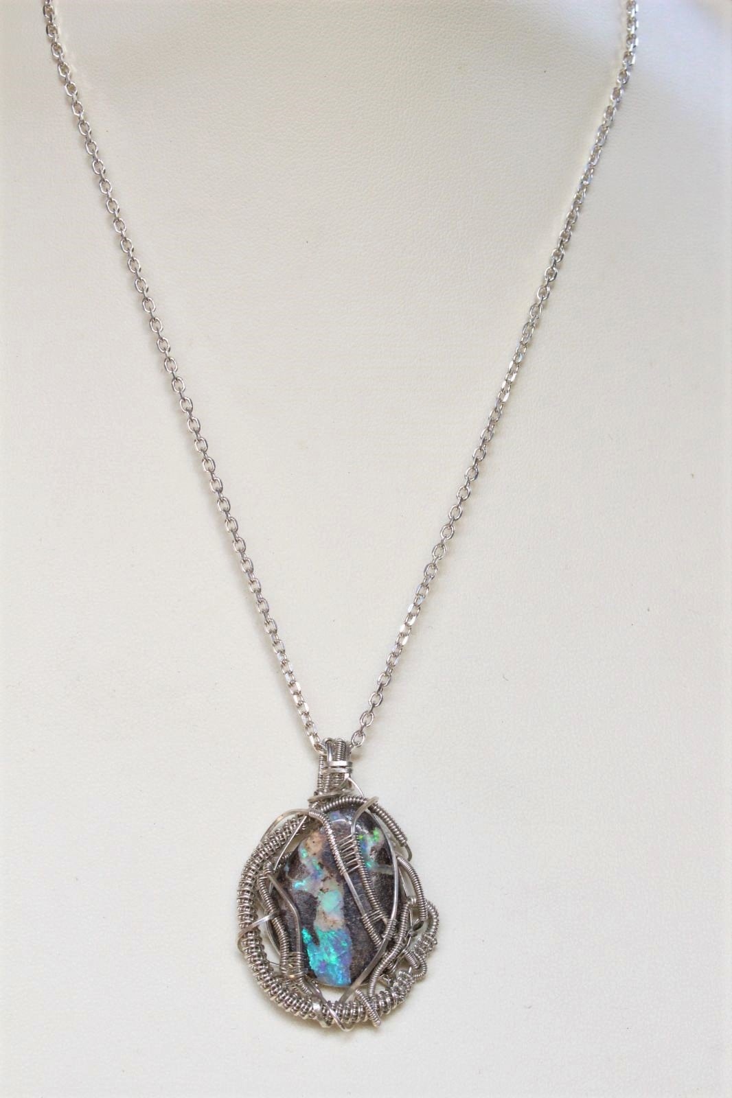 Boulder opal sillver925 wirewrapping pendant