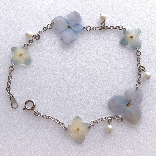 アジサイのブレスレッド