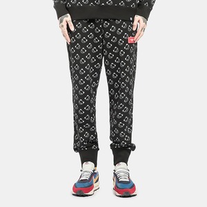 【HIPANDA ハイパンダ】メンズ ロゴ オールプリント スウェットパンツ MEN'S LOGO ALL OVER PRINT SWEAT PANTS / BLACK・WHITE