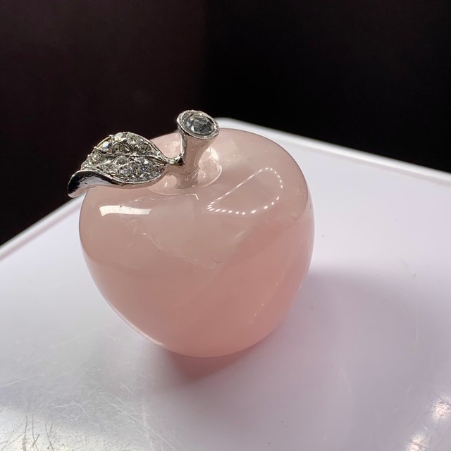 2.とっても可愛い♪ローズクォーツりんごさん♪