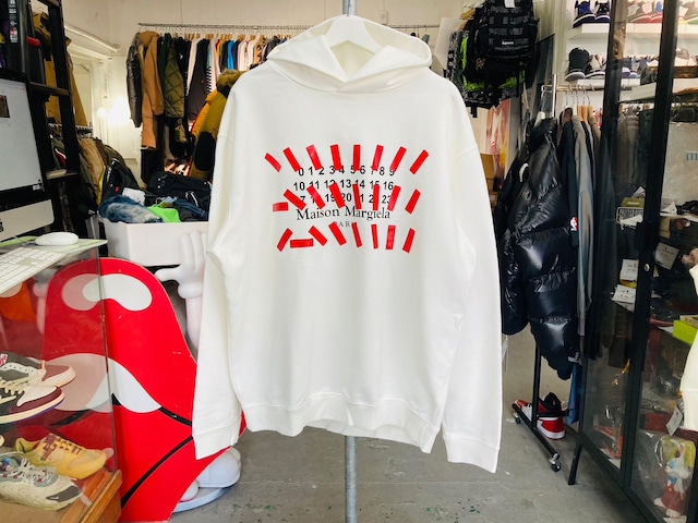 MAISON MARGIELA NUMBERS LOGO OVERSIZED HOODIE 46 WHITE S50GU0163 S25503 05319