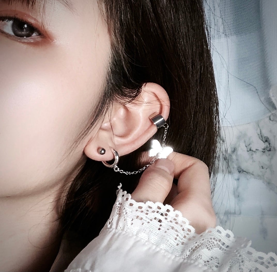 蝶のチェーンピアス 】 病みかわ メンズ 片耳 量産型 女子 韓国