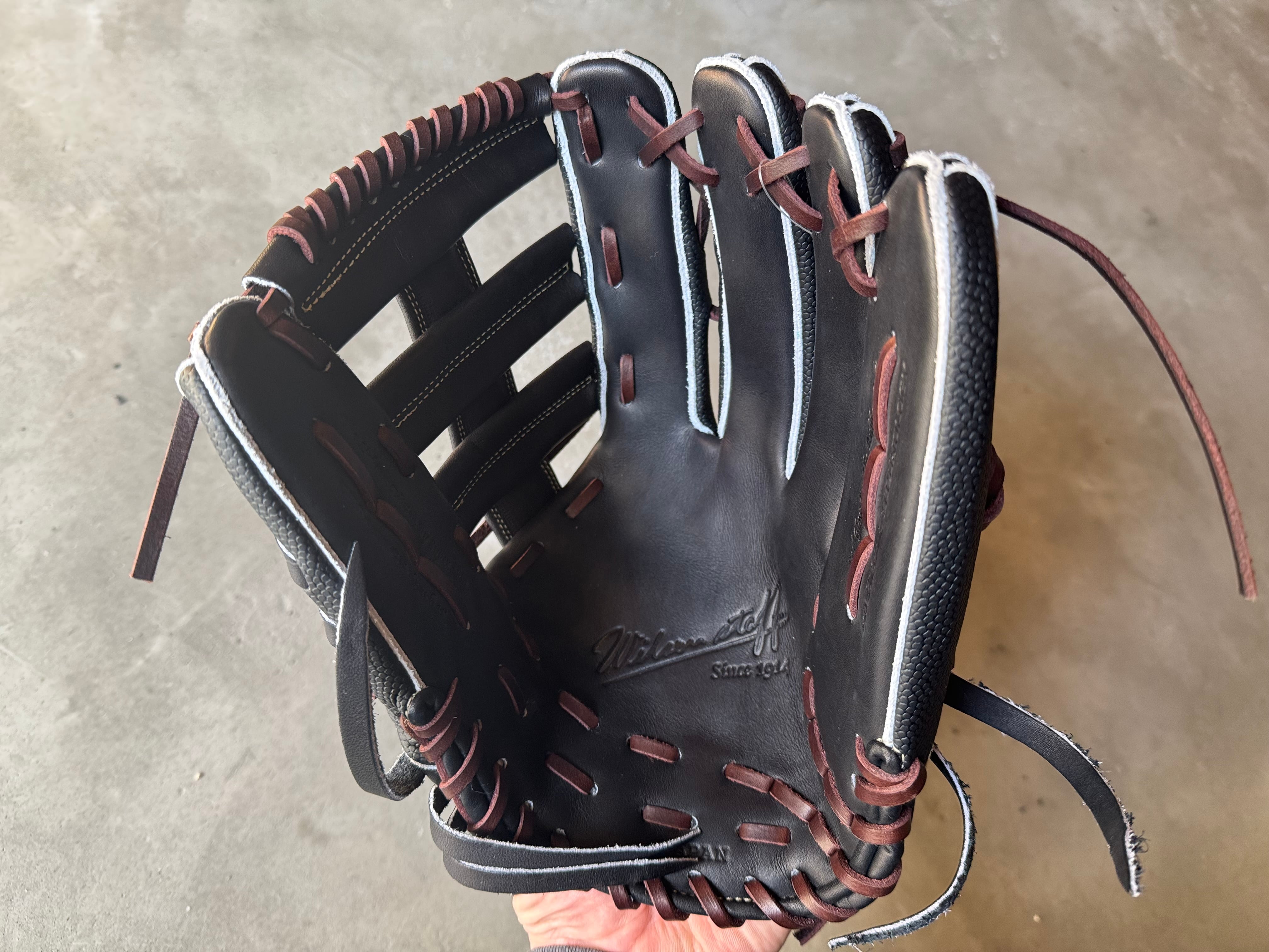 これはもはや軟式用グラブではない【Wilson】軟式用グローブ D8型