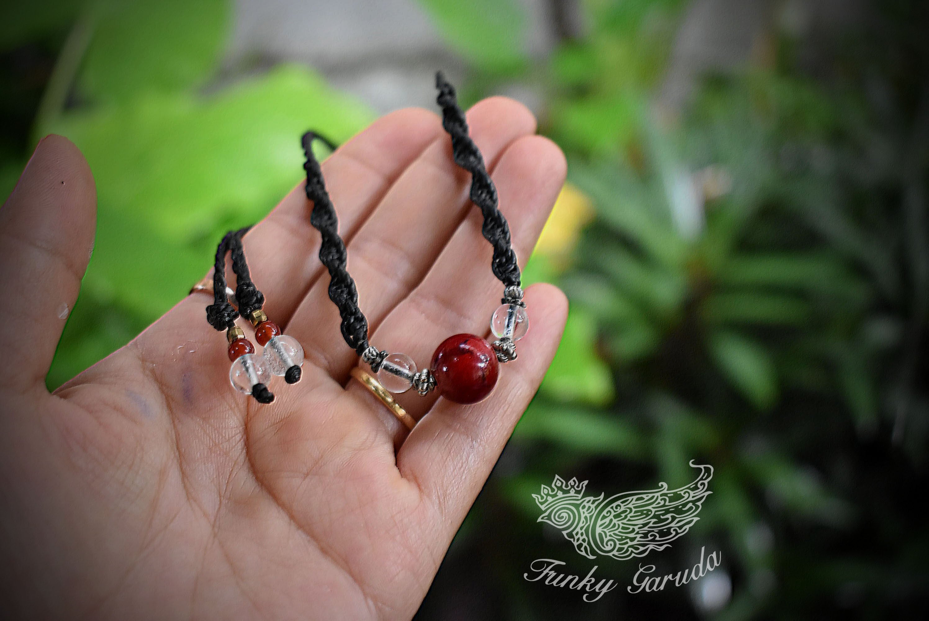 レッドコーラル★とんぼ玉★シンプルポイント マクラメネックレス