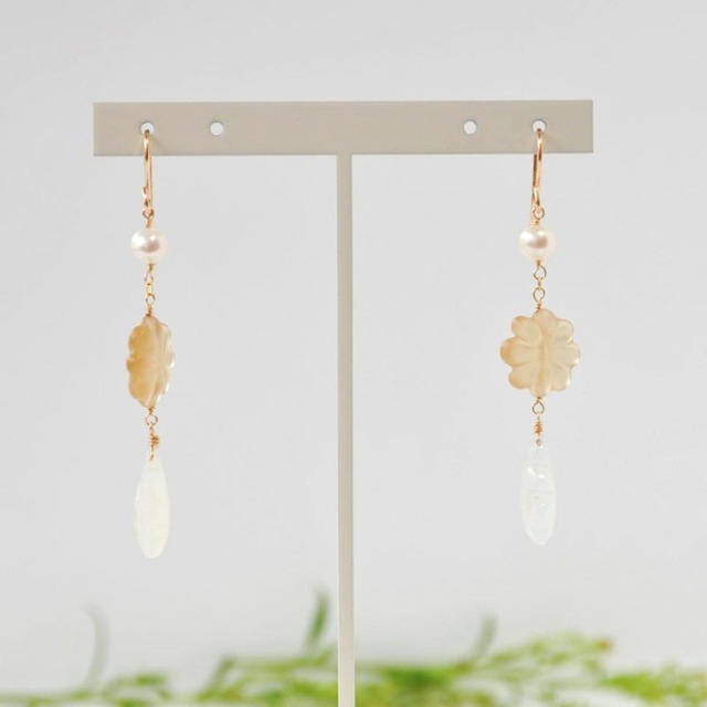 ハニークォーツモロッカンカットピアス✨️(14kgf)