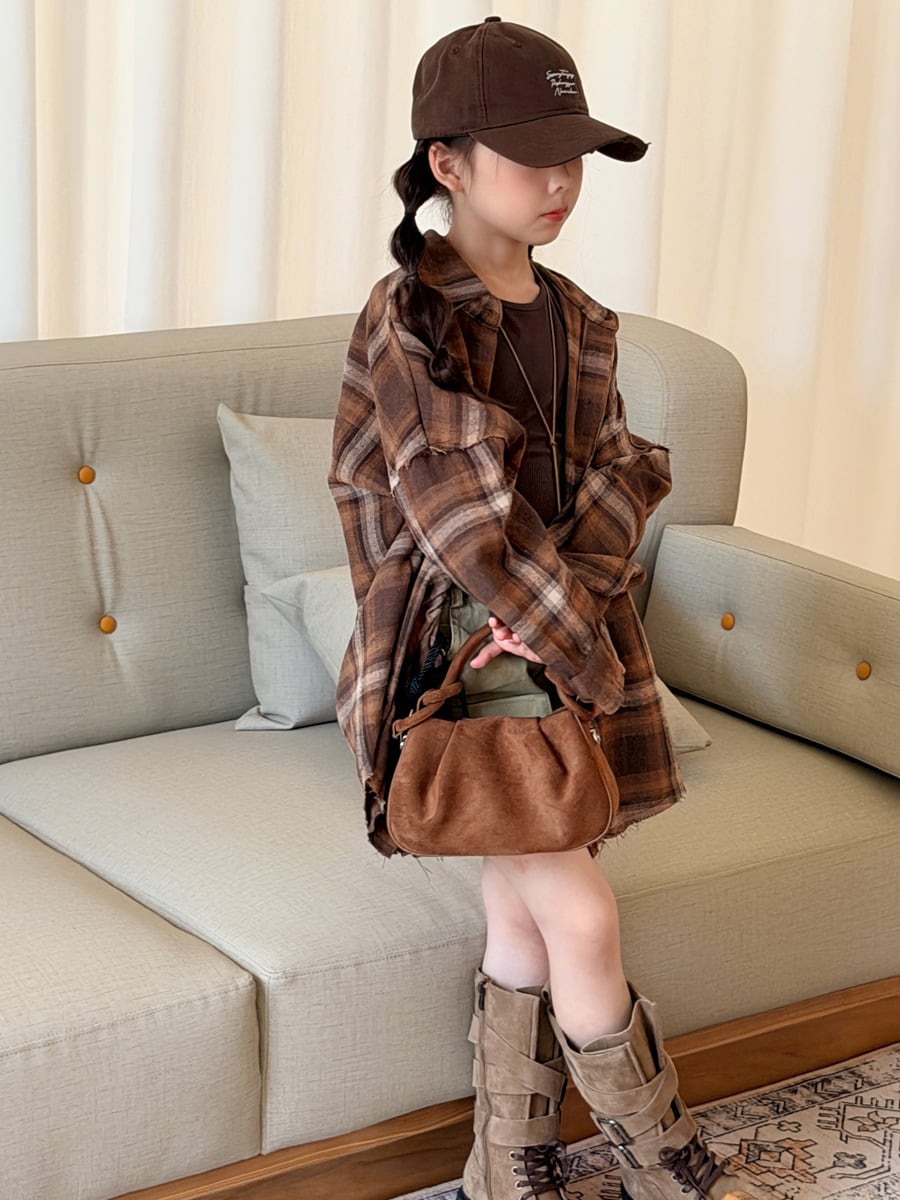 チェックシャツ