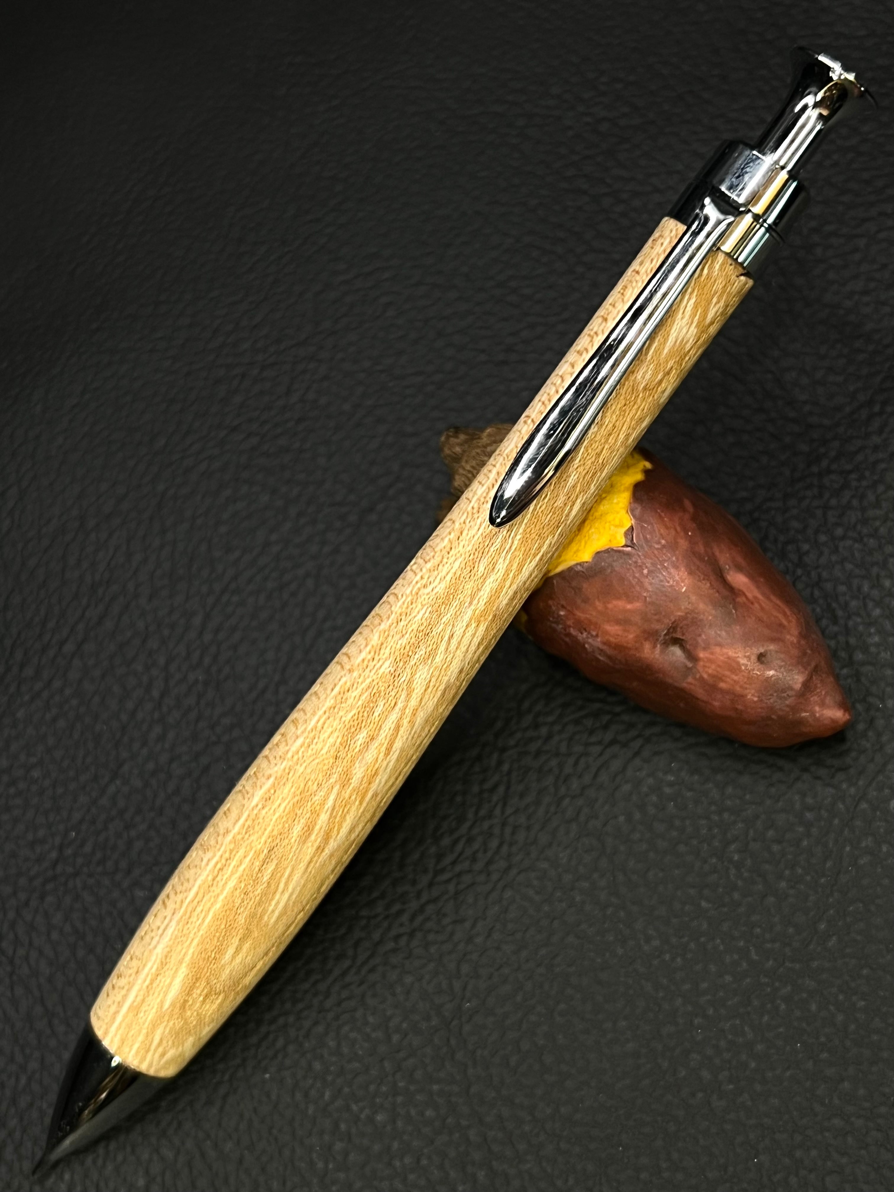 ゆ*ー様 こぶた工房　老山白檀　シャープペンシル　0.5ミリ こぶた工房 老山白檀 杢あり シャーペン ゆ*ー様 こぶた工房 老山