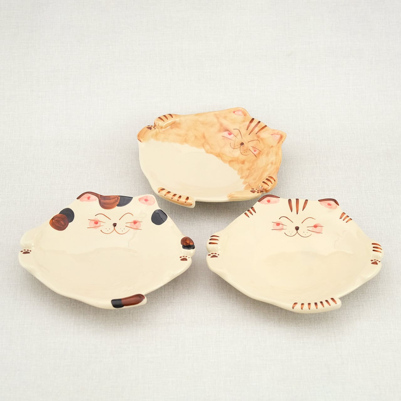 福猫 大皿（トラ・ミケ・茶トラ） | 菊祥陶器／工房祥sho～ Kikusho