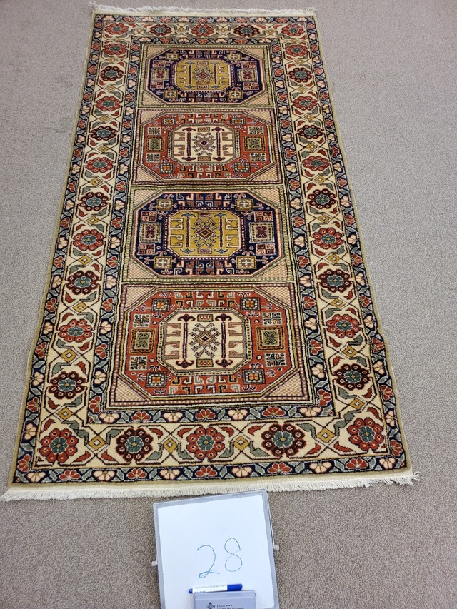 絨毯クエスト62【No.28】Tribal Rug　トライバルラグ  ※現在、こちらの商品はトルコに置いてあります。ご希望の方は先ずは在庫のご確認をお願いします。