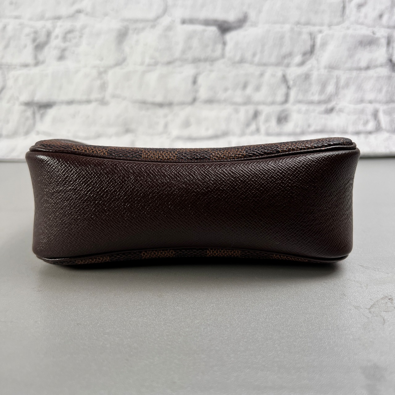 LOUIS VUITTON ヴィトン ダミエ トゥルース  レザー ハンドバッグ ブラウン A-13729