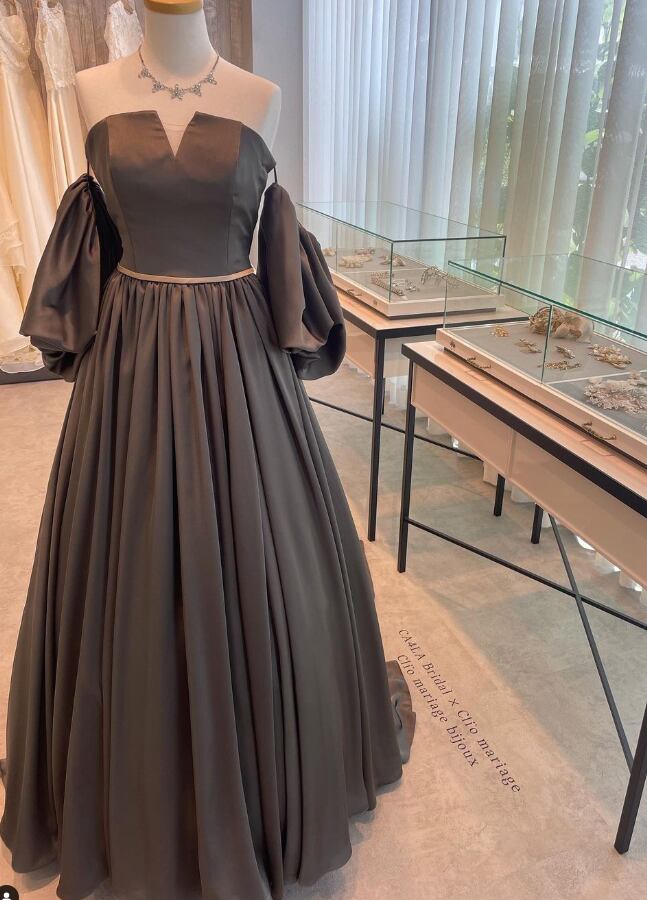 ウェディングドレス パフスリーブ シルバーグレー ふっくら柔らかな  