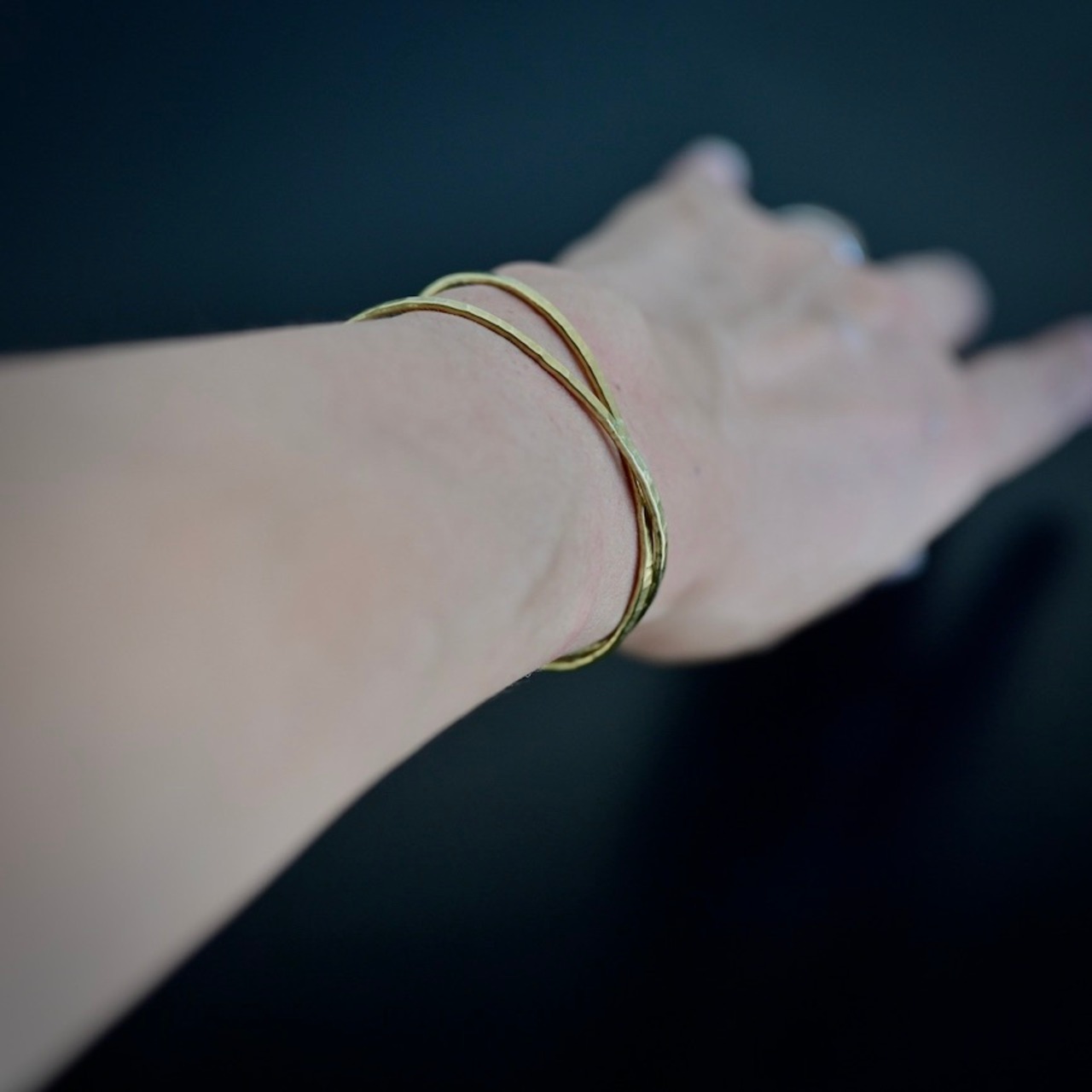 竹俣勇壱  真鍮バングル　手打極細 (1本) ［2104280000014]