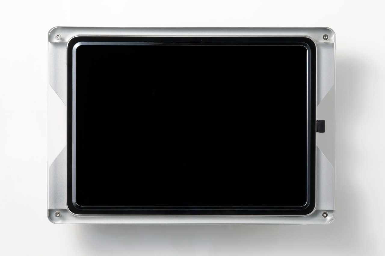 iPad壁掛け盗難防止ケース【 T7 】● 10.2インチ iPad用 | 会議室予約システム対応 iPad wall mount