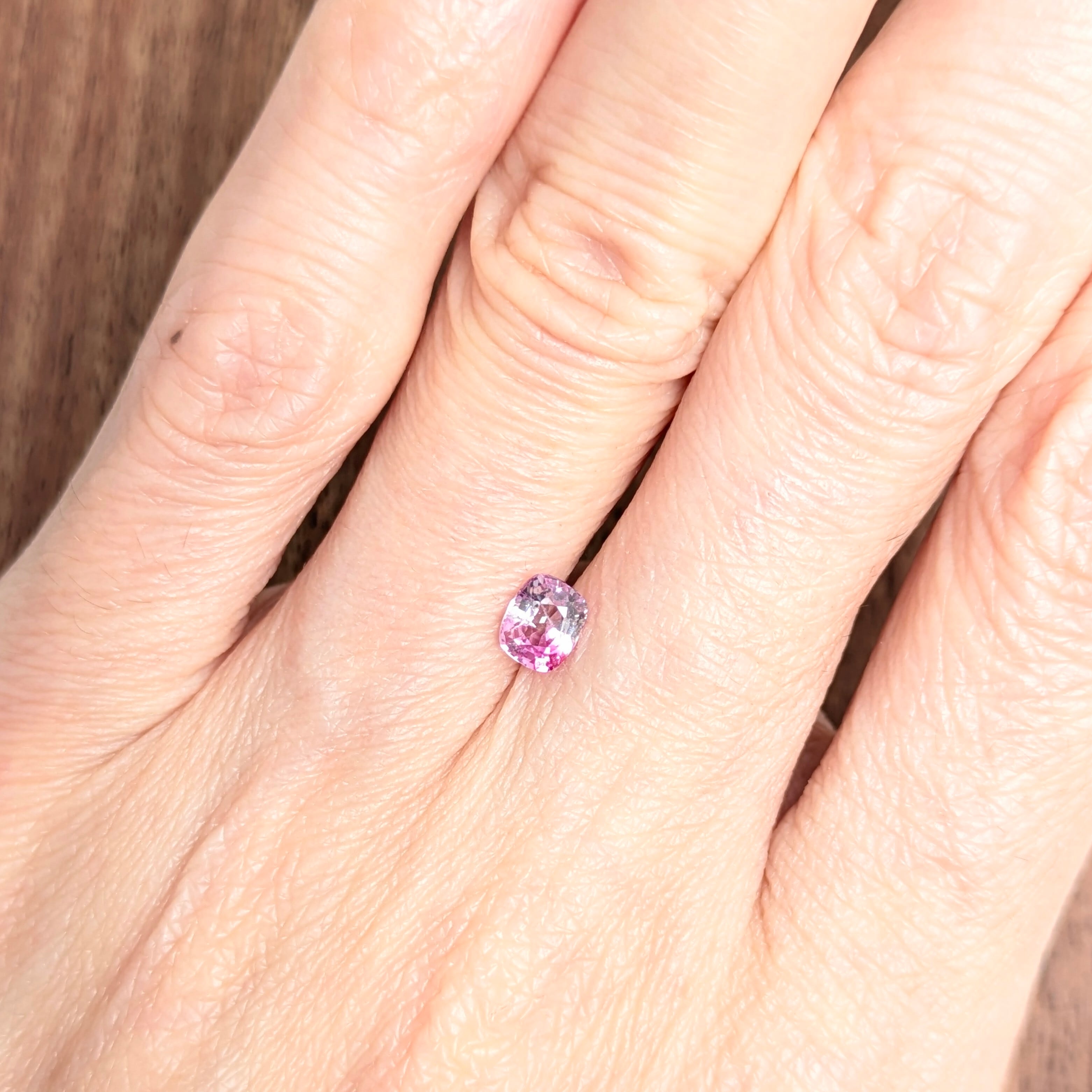 非加熱バイカラーサファイア ルース ミャンマー・モゴック産【0.53ct