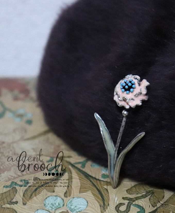 細長い花ブローチ/差し色/北欧/煌めくブローチ/かわいいブローチ/銀/シルバー/一輪の花/植物ブローチ/アクセント/ビジュー/野花ブローチ/お洒落/ワンポイント/カジュアルpb743