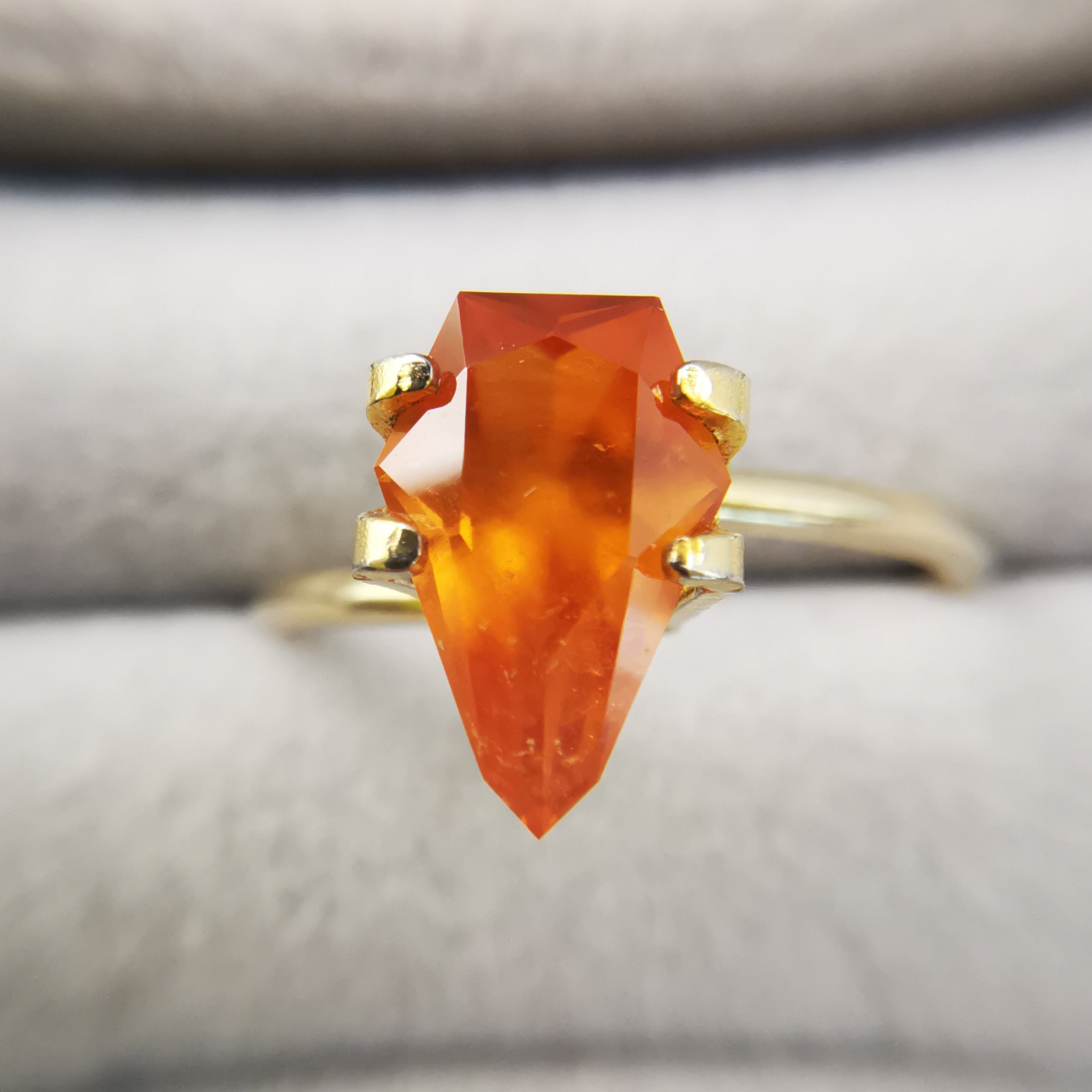 スペサルティンガーネット 2.008ct / E-3421A | Tam＆Tam Gem