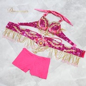 ベリーダンス オリエンタル 衣装 上下セット ピンク系 トップス スカート ベルト スパンコール ビーズ フリンジ 黄 金 透け感 豪華 装飾 華やか かわいい 鮮やか ダンス衣装 ステージ イベント レース イエロー系 ゴールド系