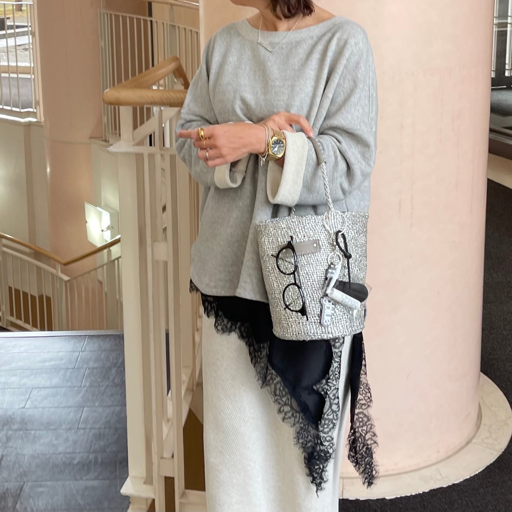 OVAL Kago-Bag / megane holder & Logo charm / TAUPE | meong blue