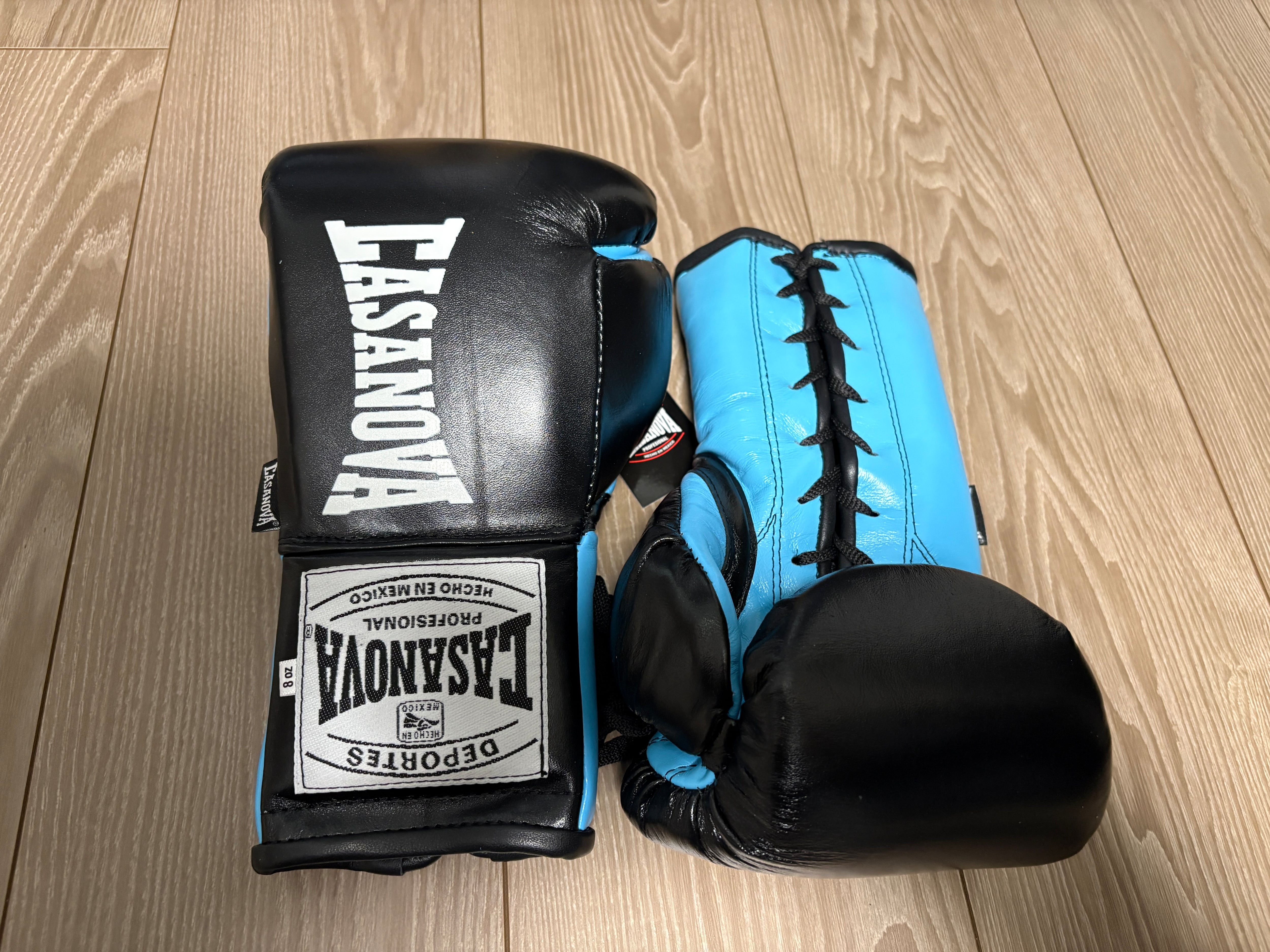 フェアテックス Fairtex製 ボクシング グローブ 10oz美品 ブラック Fairtex BGV1グローブ10oz（ブラック/バンテージ付き）フェアテックス