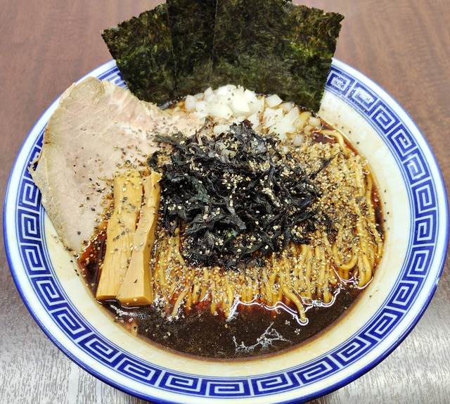 【みどり市ブラックらぁめん×2食・らぁめん×1食】計3食セット