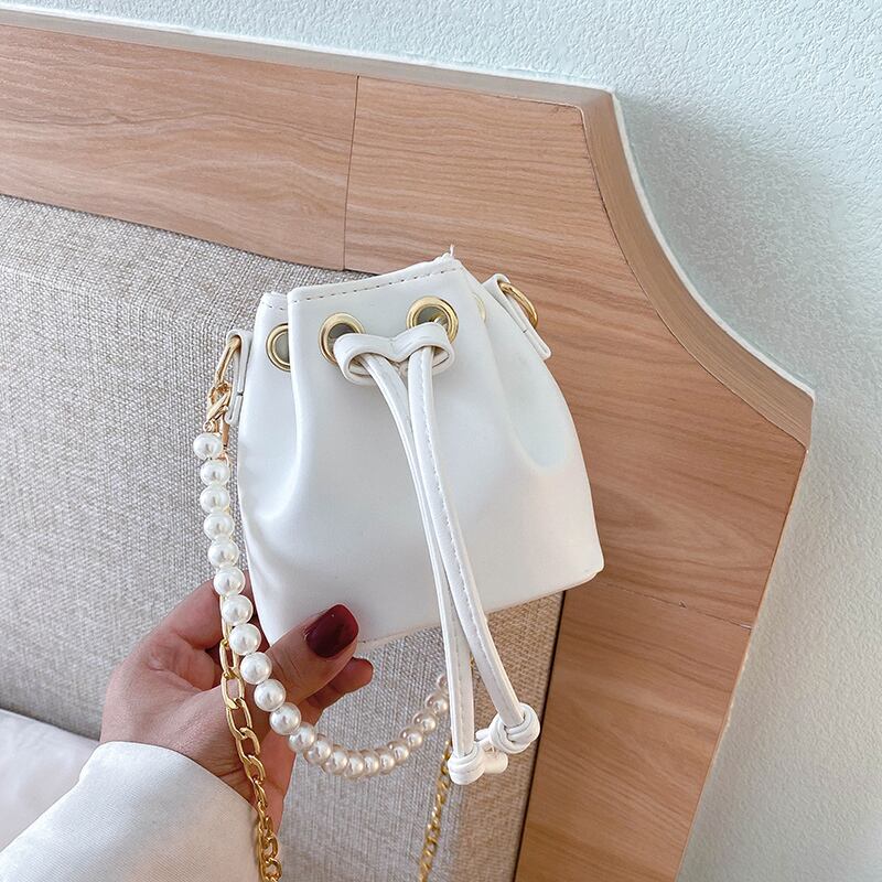 サマースモールバッグ2020ニューウェーブワイルドインスネットレッドパールショルダーメッセンジャーバッグテクスチャーチェーンバケットバッグ Tiancai_Wing_Bag6398866