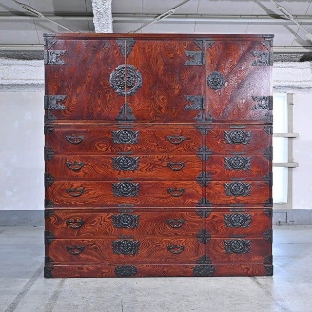 伝統工芸 140万 岩谷堂箪笥「間箪笥」欅タンス 着物 衣装 伝統 和家具 高級 ケヤキ 着物 収納 チェスト 鉄器金具 和モダン【中古家具/中古インテリア/USED家具ユーズド家具/リサイクル】